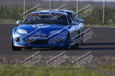 media/Jan-18-2026-CalClub SCCA (Sun) [[8bc6468723]]/Group 7 Race/Turn 1/